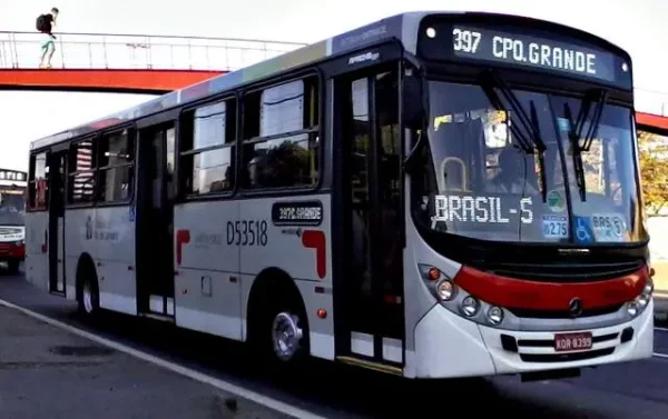 Ônibus do Consórcio Internorte 397 (Campo Grande x Carioca).