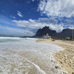 Índices positivos de balneabilidade na praia de São Conrado atraem cariocas e turistas