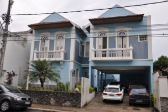 Prédio da PreviCampos, instituto de previdência dos servidores de Campos dos Goytacazes, alvo de questionamentos após retenção de R$ 13 milhões pela Prefeitura.