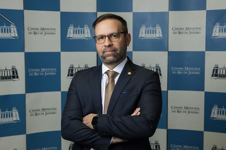 Vereador Vitor Hugo (MDB) vai lançar programa para plantio de árvores no Rio de Janeiro