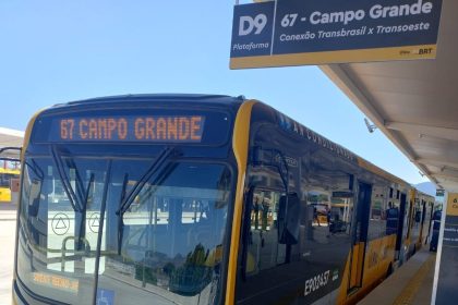 Veículo da linha 67 da Conexão BRT
