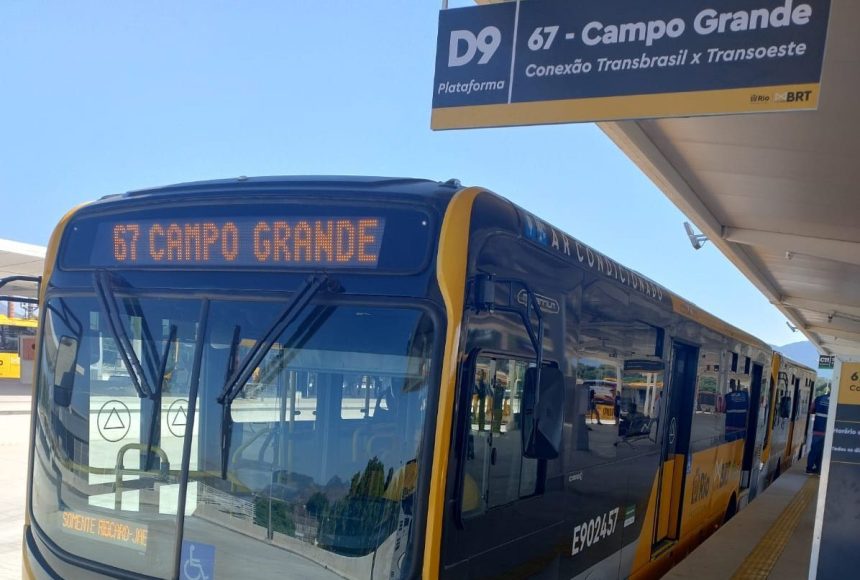 Veículo da linha 67 da Conexão BRT