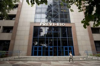 O déficit previdenciário vem crescendo ano a ano e, de acordo com a lei orçamentária para 2026, deve chegar a R$ 2 bilhões