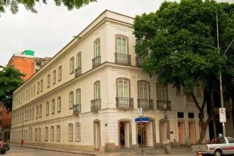 Imóvel histórico de 1875 no Catete, que já abrigou o Hotel Carson’s, será restaurado para receber uma nova unidade do Zona Sul.