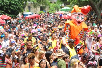 Rio terá 34 mil banheiros, atuação de 1,1 mil guardas e 9,7 mil garis durante carnaval de rua