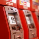 Polícia prende dois homens por fraude em caixas eletrônicos em Copacabana