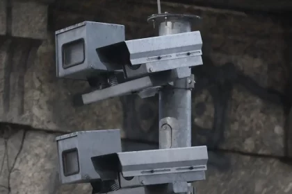 Câmeras de monitoramento usarão equipamentos de reconhecimento facial e identificação de placas