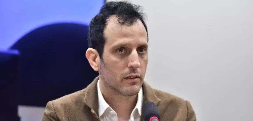 Ex-CEO da Hurb é acusado de furtar obras de arte