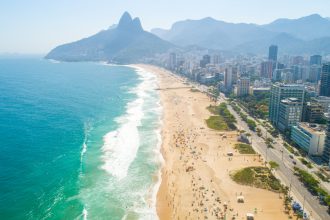 Leblon mantém o metro quadrado mais caro do Rio e do Brasil, com imóveis valorizados e oferta limitada.