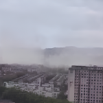 Incêndio espalhou fumaça na região durante a tarde deste sábado (24)