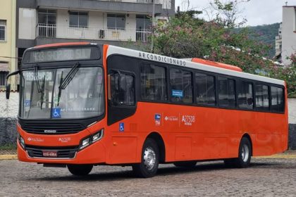 Apenas 57 ônibus da Real e da Vila Isabel circulavam no Rio, segundo sindicato