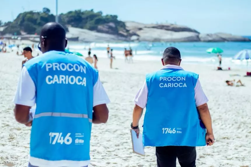 Apenas 80 barracas fiscalizadas nas praias do Rio estavam operando sem nenhuma irregularidade