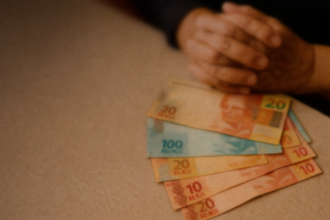 Valores em espécie estão no centro da denúncia apresentada pelo MPRJ em investigação sobre lavagem de dinheiro