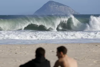 Alerta de ressaca é válido entre as 15h desta segunda (19) e 21h de terça (20)