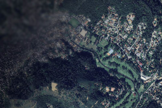 área do Teresópolis Golf Club, às margens do Rio Paquequer, onde será implantado um parque público após acordo firmado com o MPRJ.