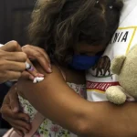 Vacinação infantil afetada: número de imunizantes aplicados em crianças de até seis anos diminuiu de 183 para 20 em dias de operação