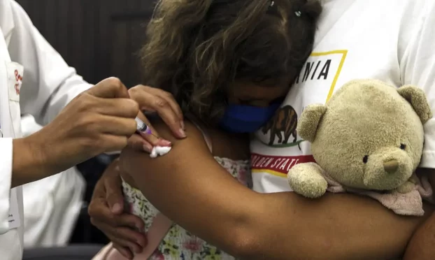 Vacinação infantil afetada: número de imunizantes aplicados em crianças de até seis anos diminuiu de 183 para 20 em dias de operação