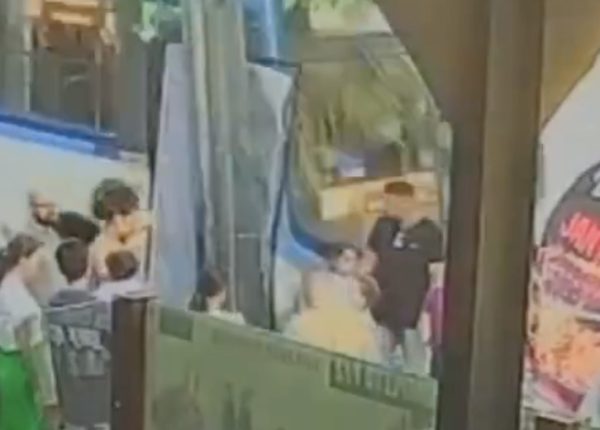 ônibus atropela três pessoas em Jacarepaguá