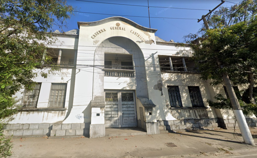 Moradores denunciam abandono do futuro museu da Polícia Militar, em Niterói