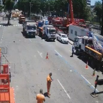 Pista usada para manobra de carros alegóricos afunda na Avenida Presidente Vargas