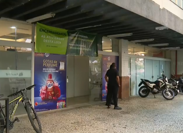Moradores se mobilizam contra desapropriação de supermercado em Botafogo