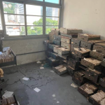 Parte do acervo encontrado no prédio do antigo do IML, na Lapa