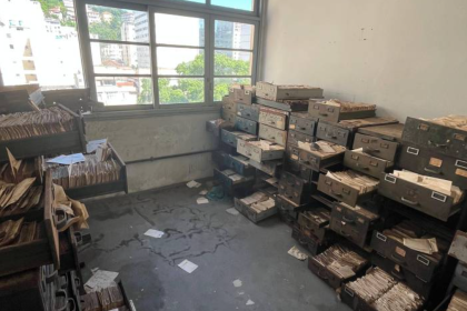 Parte do acervo encontrado no prédio do antigo do IML, na Lapa