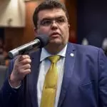 Chico Machado no plenário da Alerj