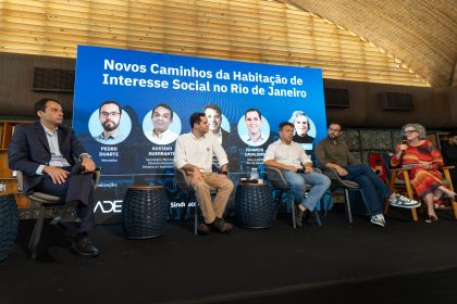 Evento reuniu representantes do poder público, que explicaram as novas regras para os principais agentes do mercado imobiliário e de construção civil