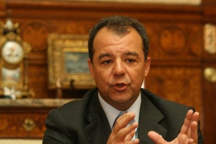 PF revela que Sérgio Cabral pediu ajuda a Bacellar para adiar processo na Justiça