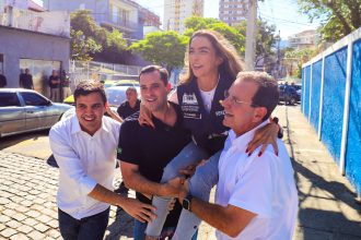 No colo e no radar do PSD, Talita Galhardo ganha recepção calorosa de Paes e Cavaliere em Jacarepaguá