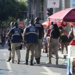 Mais de 2 mil garrafas de vidro são apreendidas no carnaval de rua do Rio