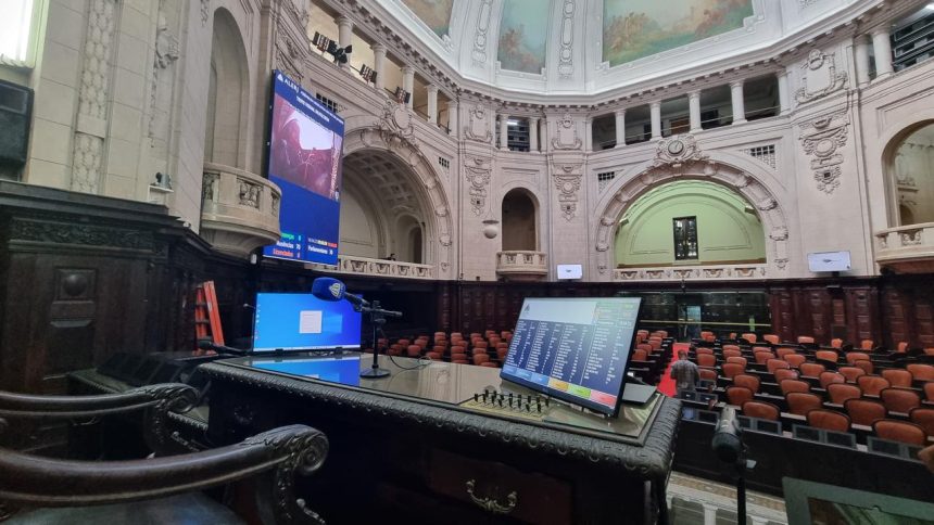 O plenário do Palácio Tiradentes vazio