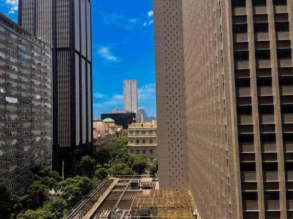 Rio atinge nível 3 de calor, com temperaturas de até 40°C