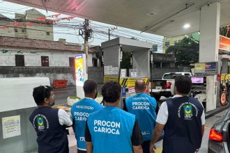 Posto é interditado no Rocha por usar microchips para fraudar bombas de combustível