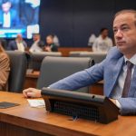 O benefício não se aplica a infrações gravíssimas nem a condutores flagrados dirigindo sob efeito de álcool.