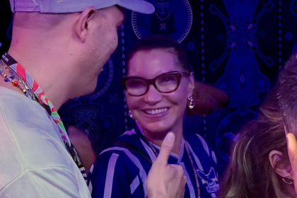 Primeira-dama Janja da Silva em camarote na Sapucaí