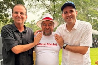 Eduardo Paes, Washington Quaquá e Eduardo Cavaliere no encontro promovido pelo prefeito do Rio, em Itaipava, na Quarta-Feira de Cinzas