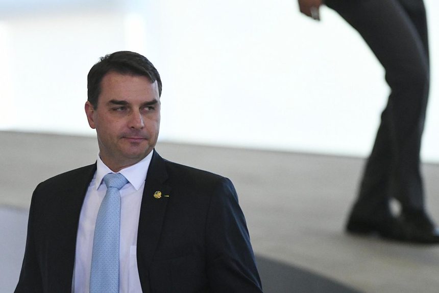 O senador Flávio Bolsonaro