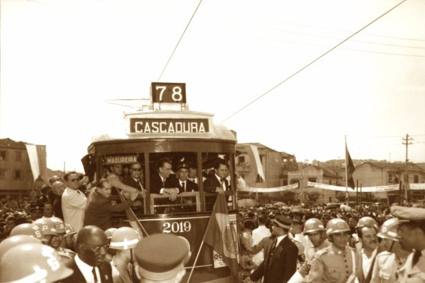 Exposição virtual reúne imagens raras da urbanização e eletrificação do Rio