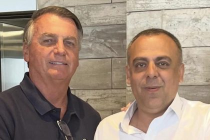 Jair Bolsonaro e Anderson Luis de Moraes: secretário do Rio está entre os aliados autorizados por Alexandre de Moraes a visitar o ex-presidente na Papuda.