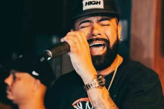 cantor leozinho pagode