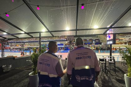 Sete camarotes são autuados pelo Procon estadual durante os desfiles na Sapucaí