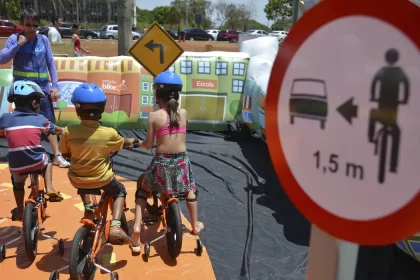 educacao no transito escolas