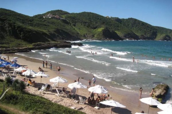 MPF cobra cumprimento de ordens judiciais para desocupar a Praia Brava, em Búzios