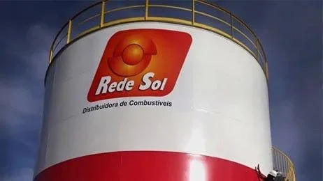 Tanque de combustível da Rede Sol, uma das empresas que venceu a licitação dos combustíveis de ônibus do Rio
