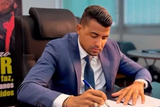 O deputado estadual Thiego Raimundo dos Santos Silva, o TH Joias