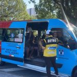 Agentes do Detro-RJ fiscaliza vans intermunicipais do Rio