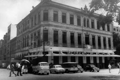 A Taberna da Glória na década de 1960: durante décadas ponto de encontro de craques da música e da literatura