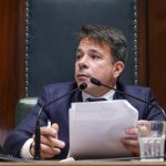 Presidente da Câmara do Rio entra em cena após PSD tentar derrubar sessão em protesto à prisão de Salvino Oliveira